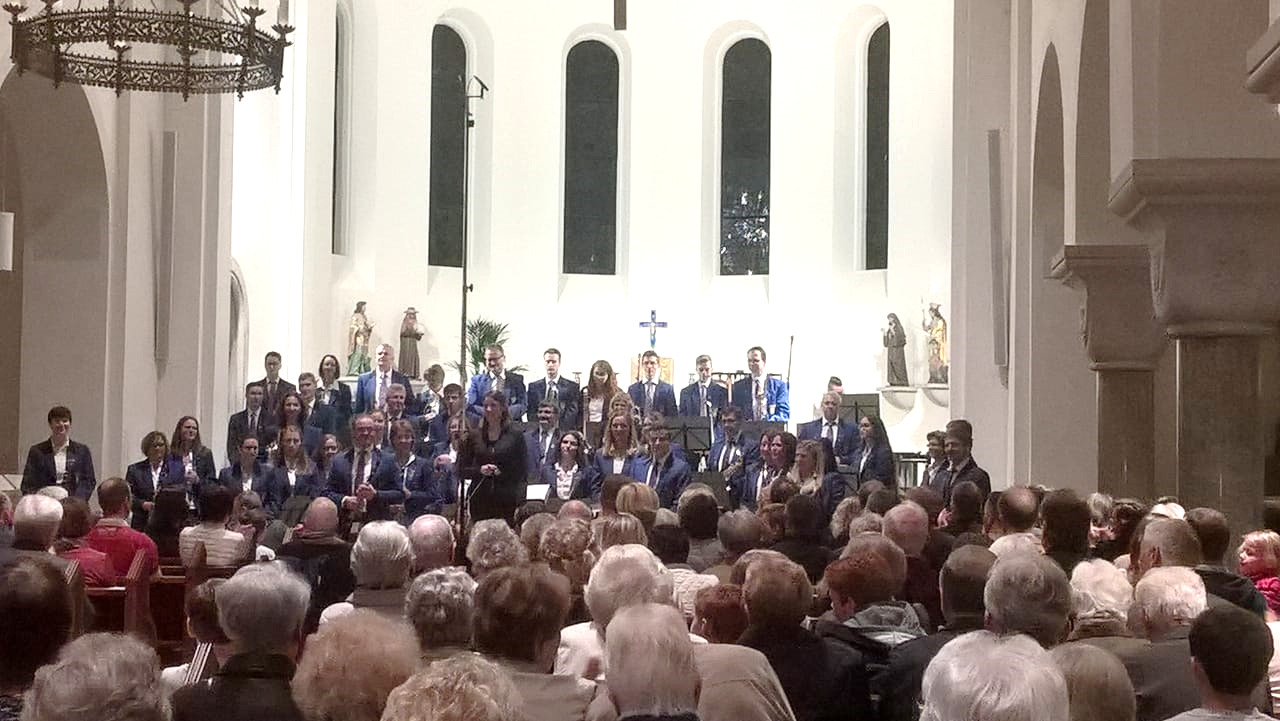 Kirchenkonzert-aufgehellt_klein